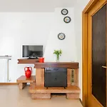 The View House 아파트 말세진느